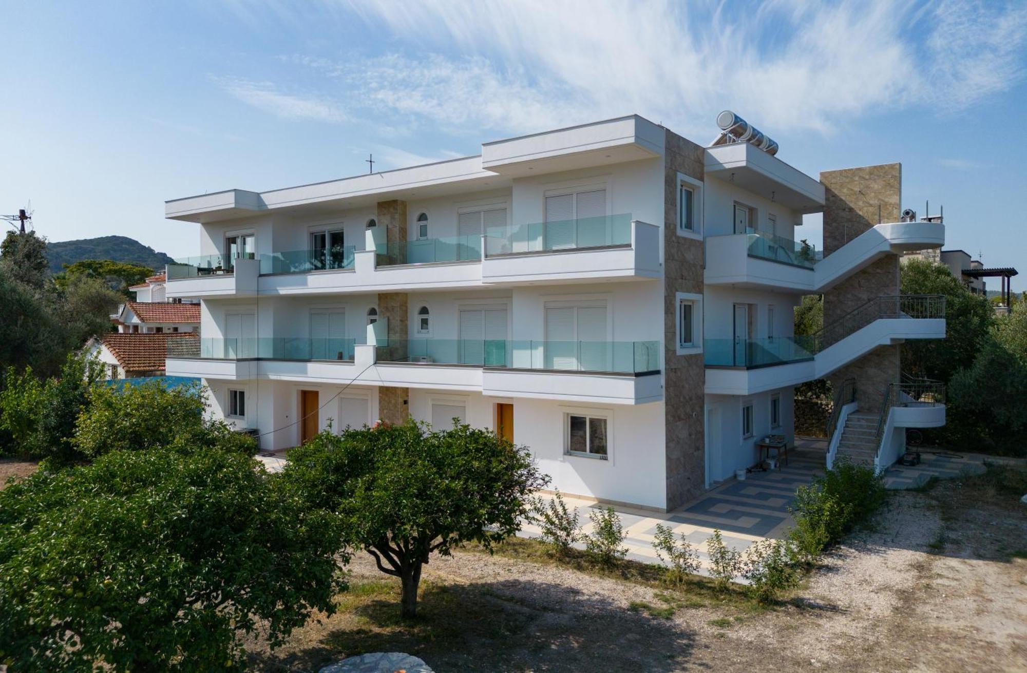 יאליסוס Sweet Home Luxury Apartment 5 מראה חיצוני תמונה
