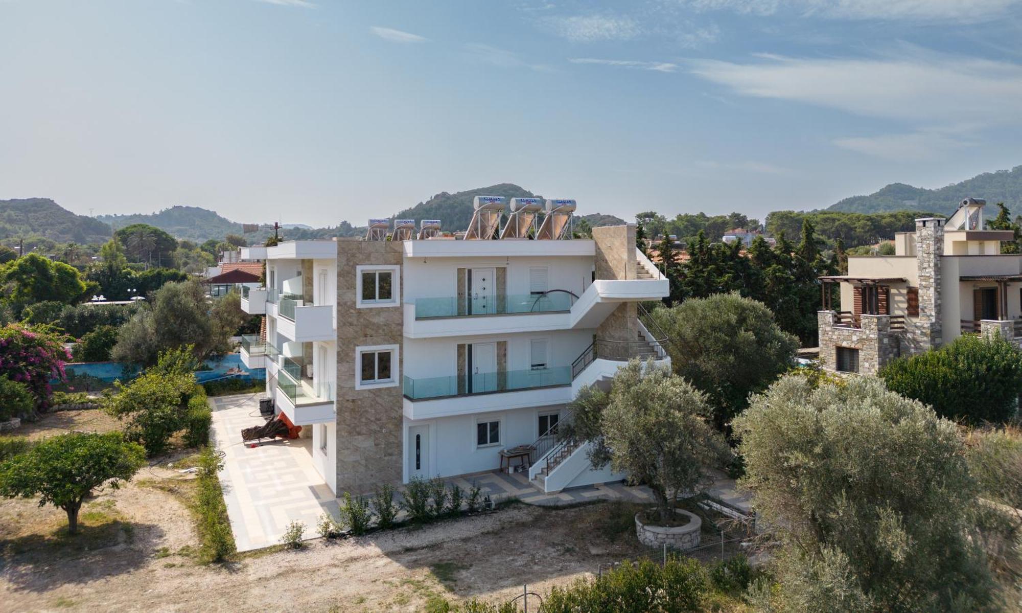 יאליסוס Sweet Home Luxury Apartment 5 מראה חיצוני תמונה